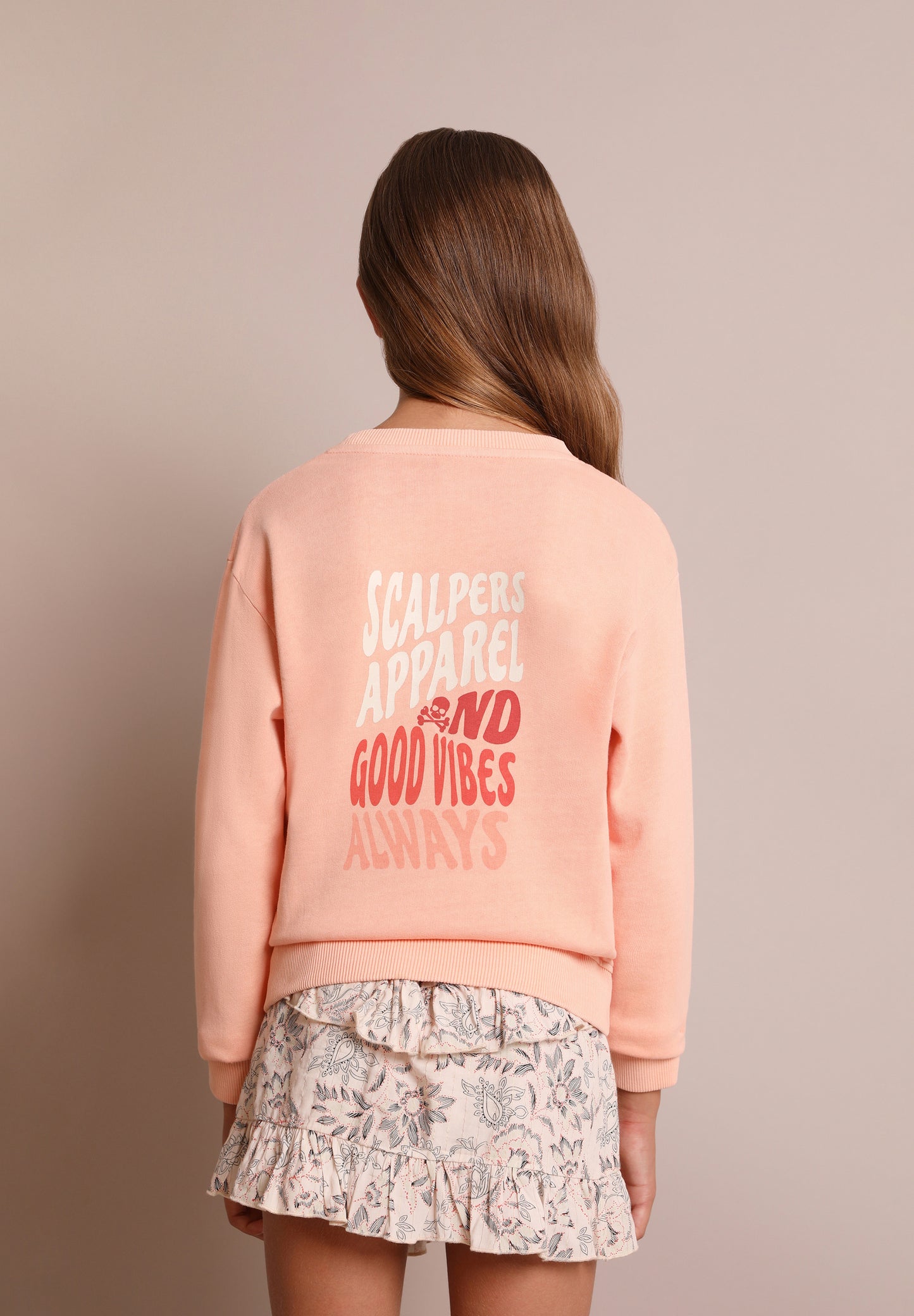 SUDADERA PRINT TRASERO GOOD VIBES