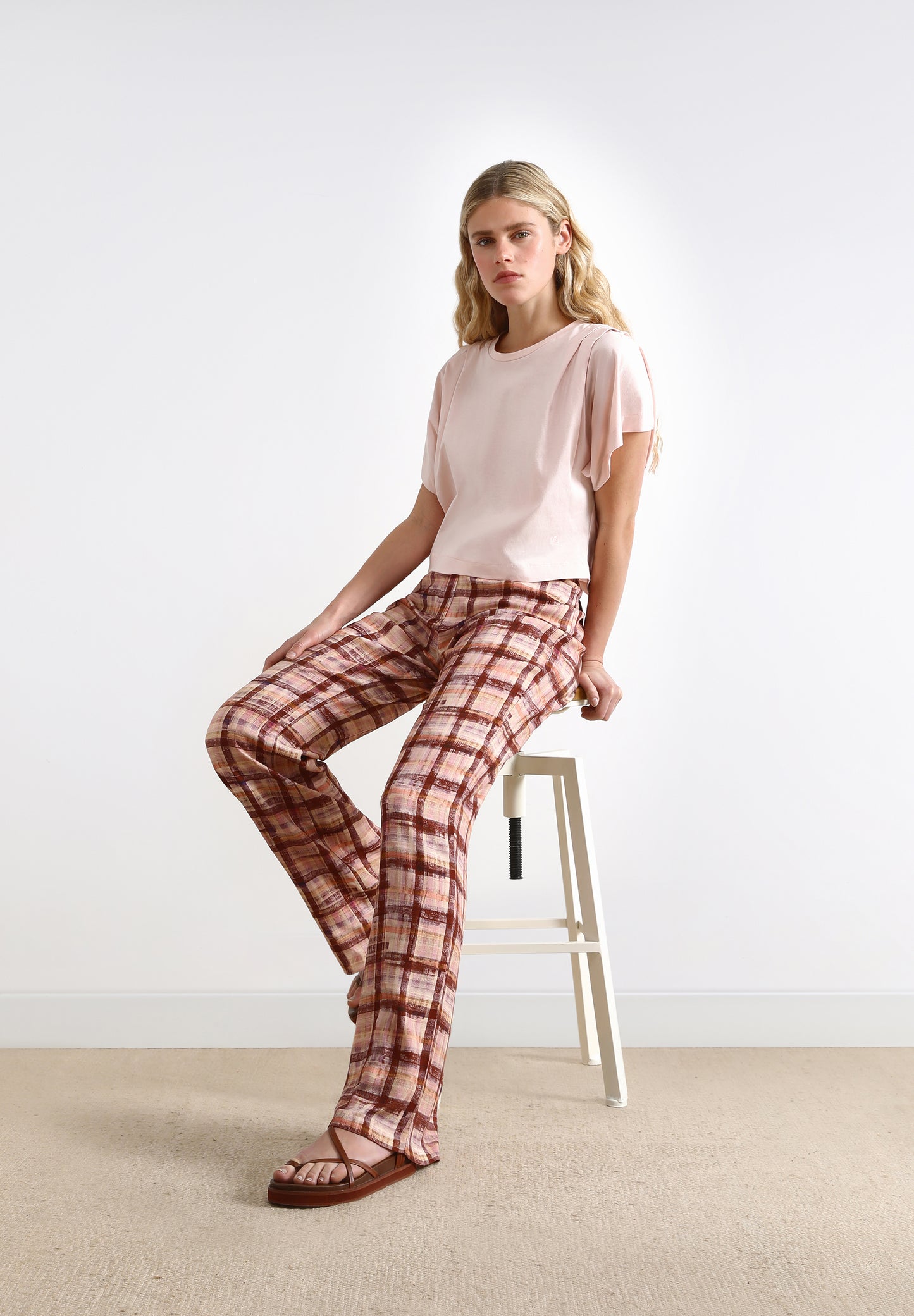 CAMISETA FRUNCE HOMBRO