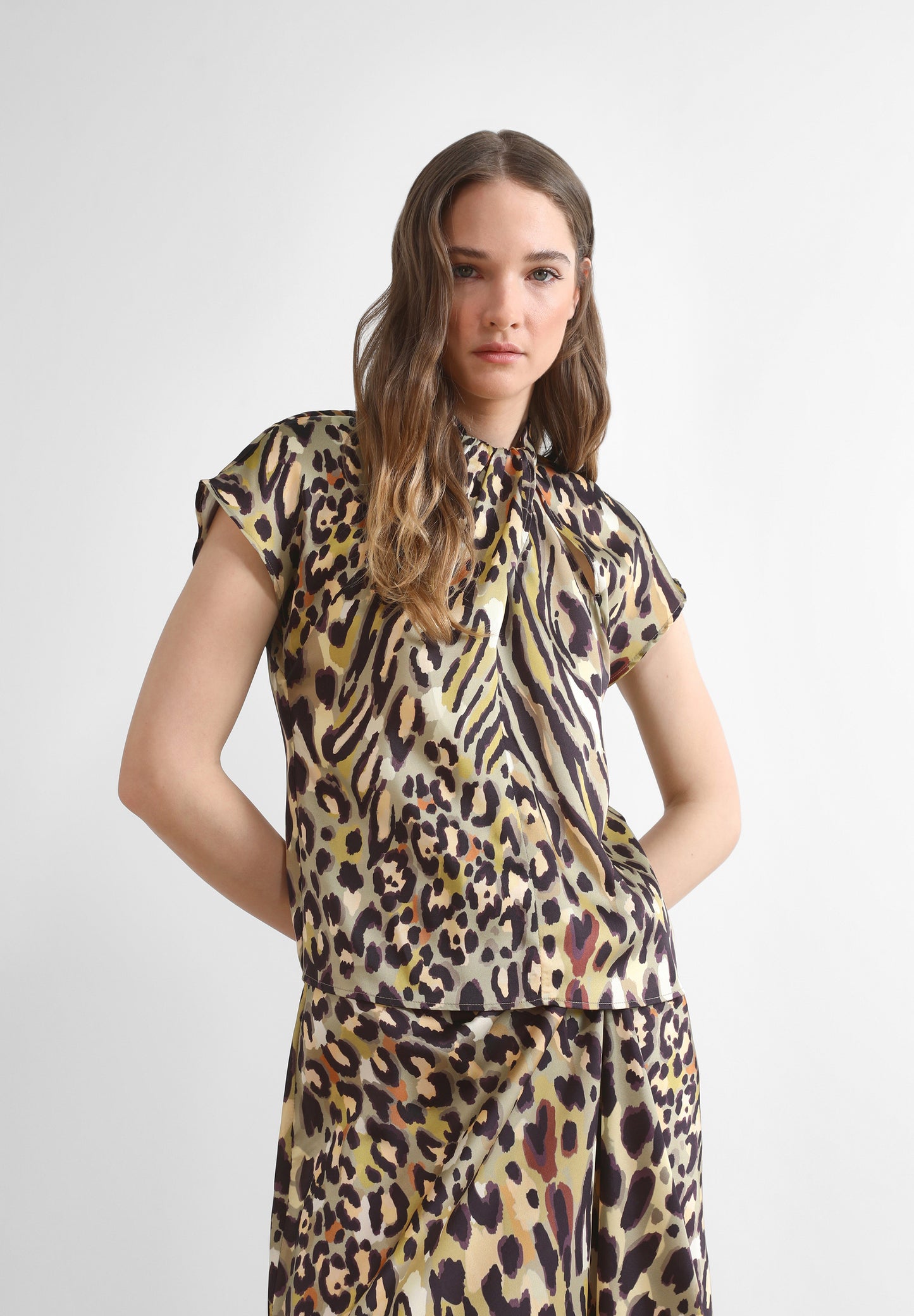 TOP ANIMAL PRINT