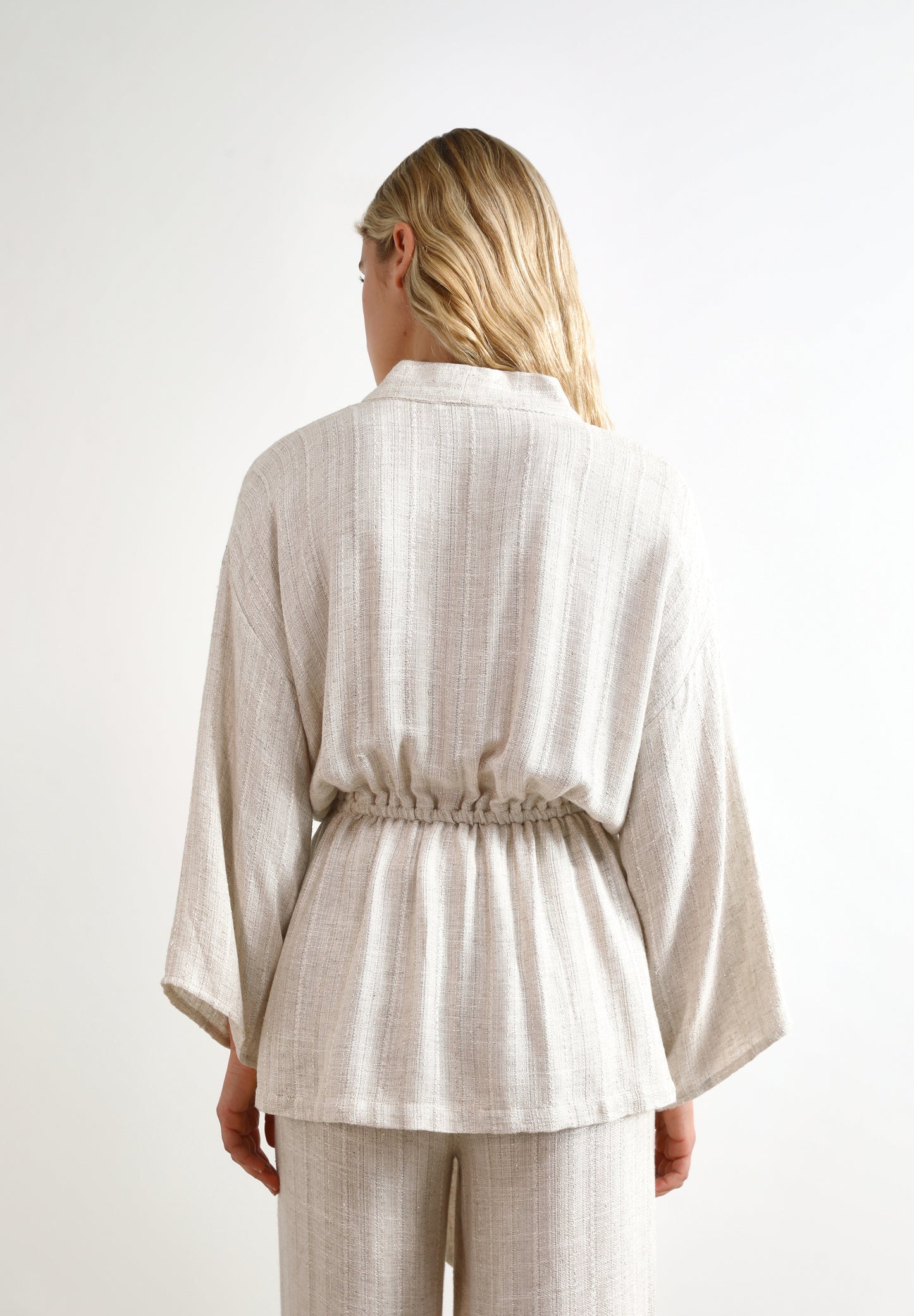 KIMONO DETALLES METALIZADOS