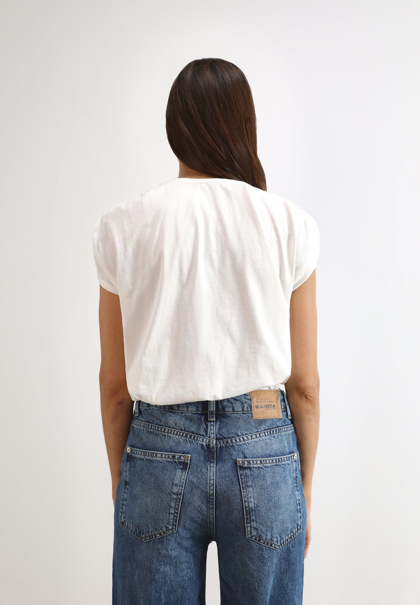 CAMISETA DETALLE HOMBROS