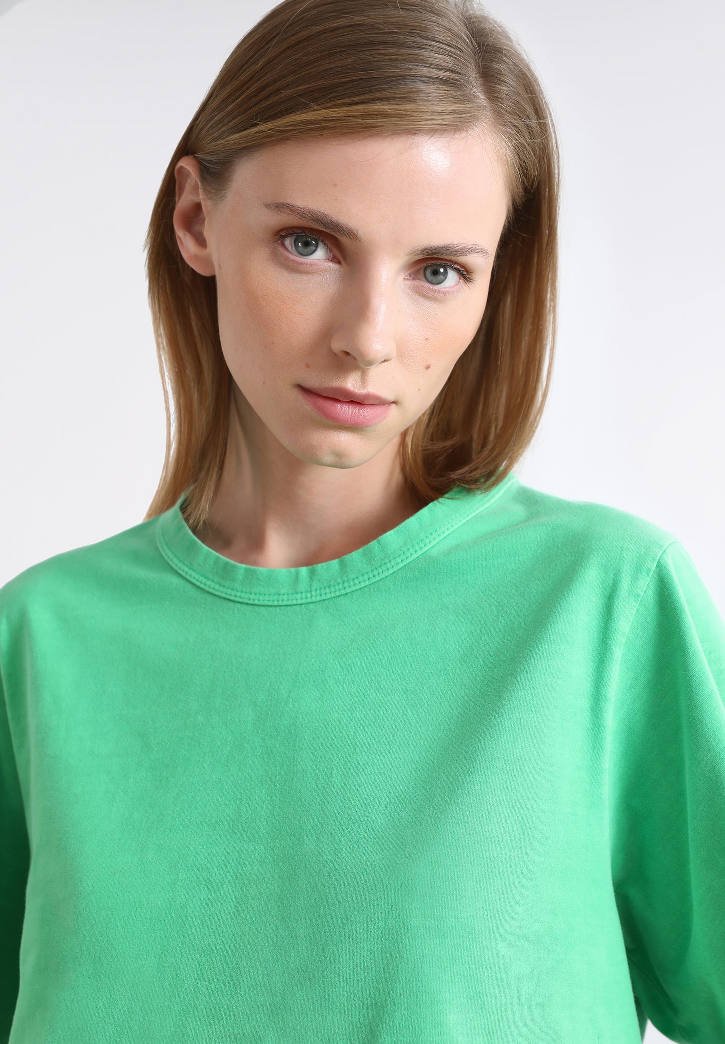 CAMISETA CORTA MINI BORDADO