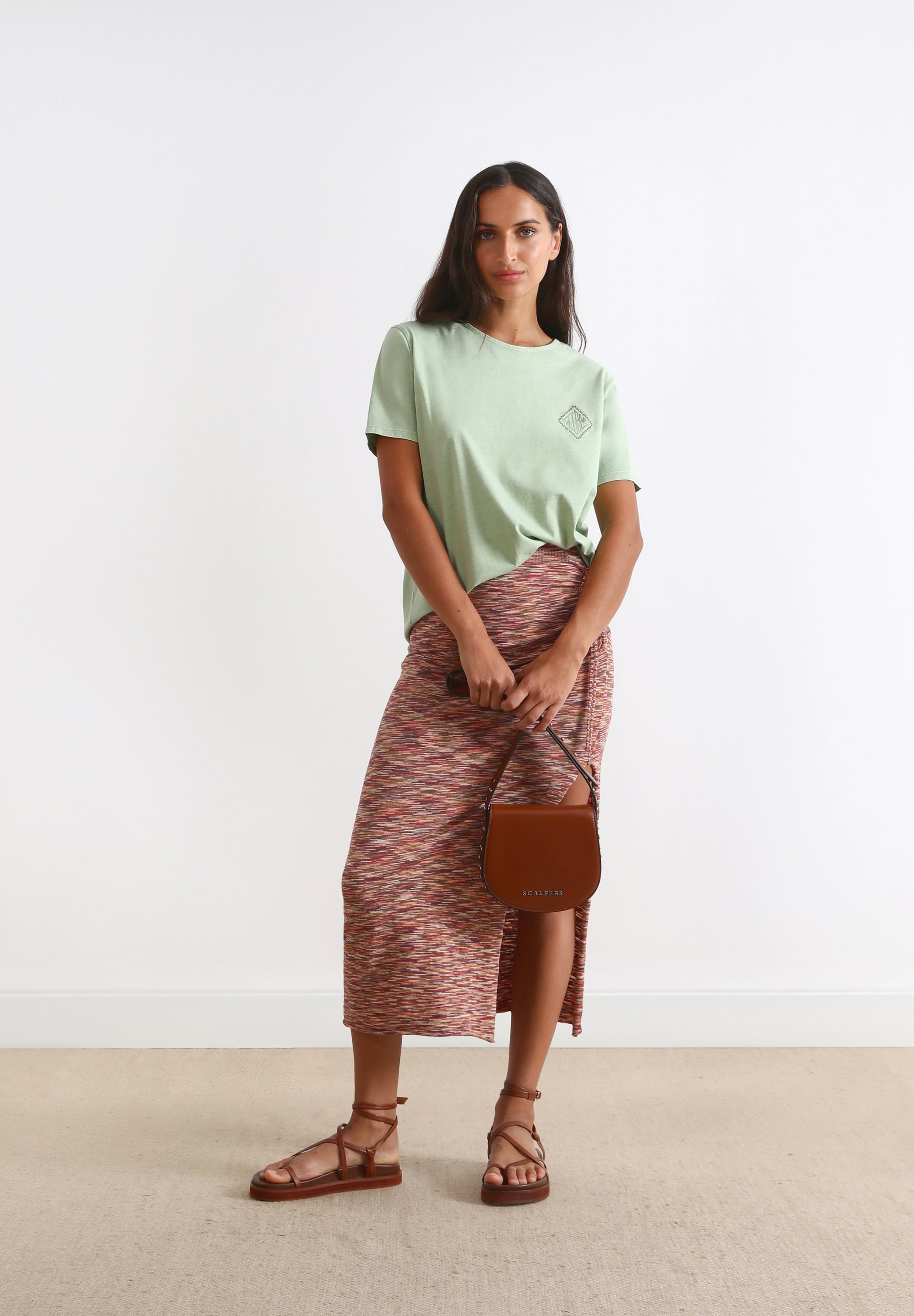 CAMISETA BORDADO PECHO