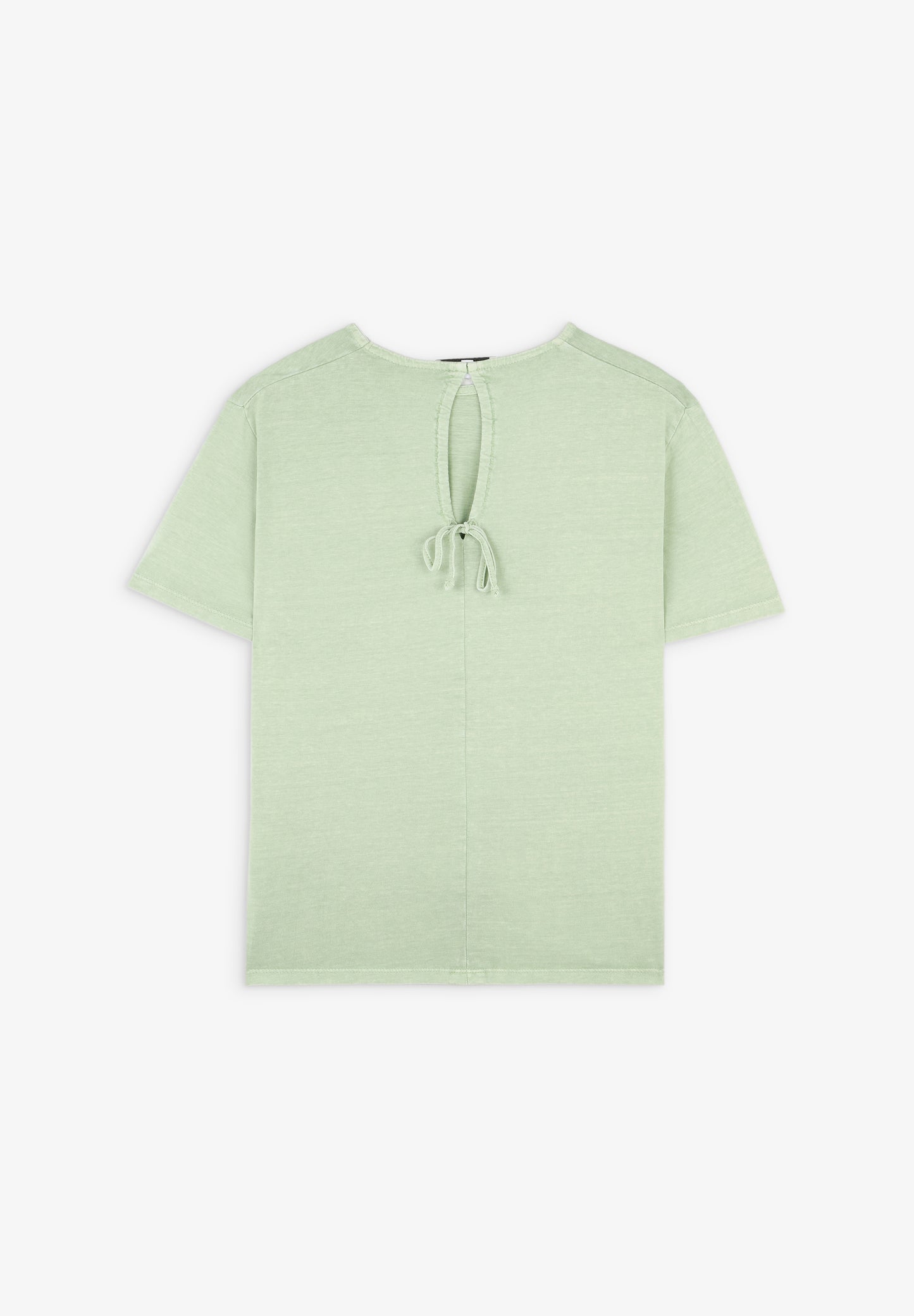 CAMISETA BORDADO PECHO