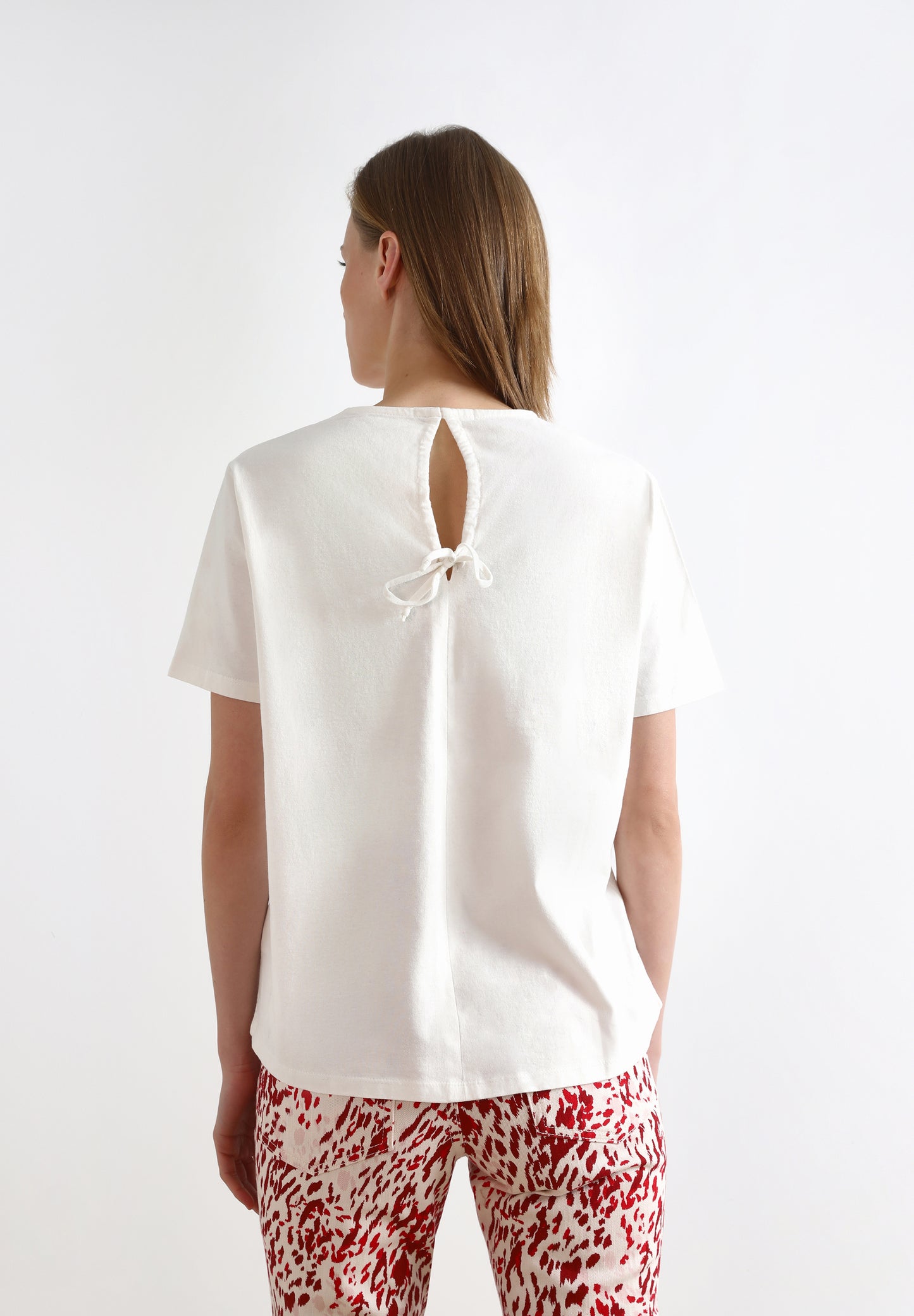 CAMISETA BORDADO PECHO