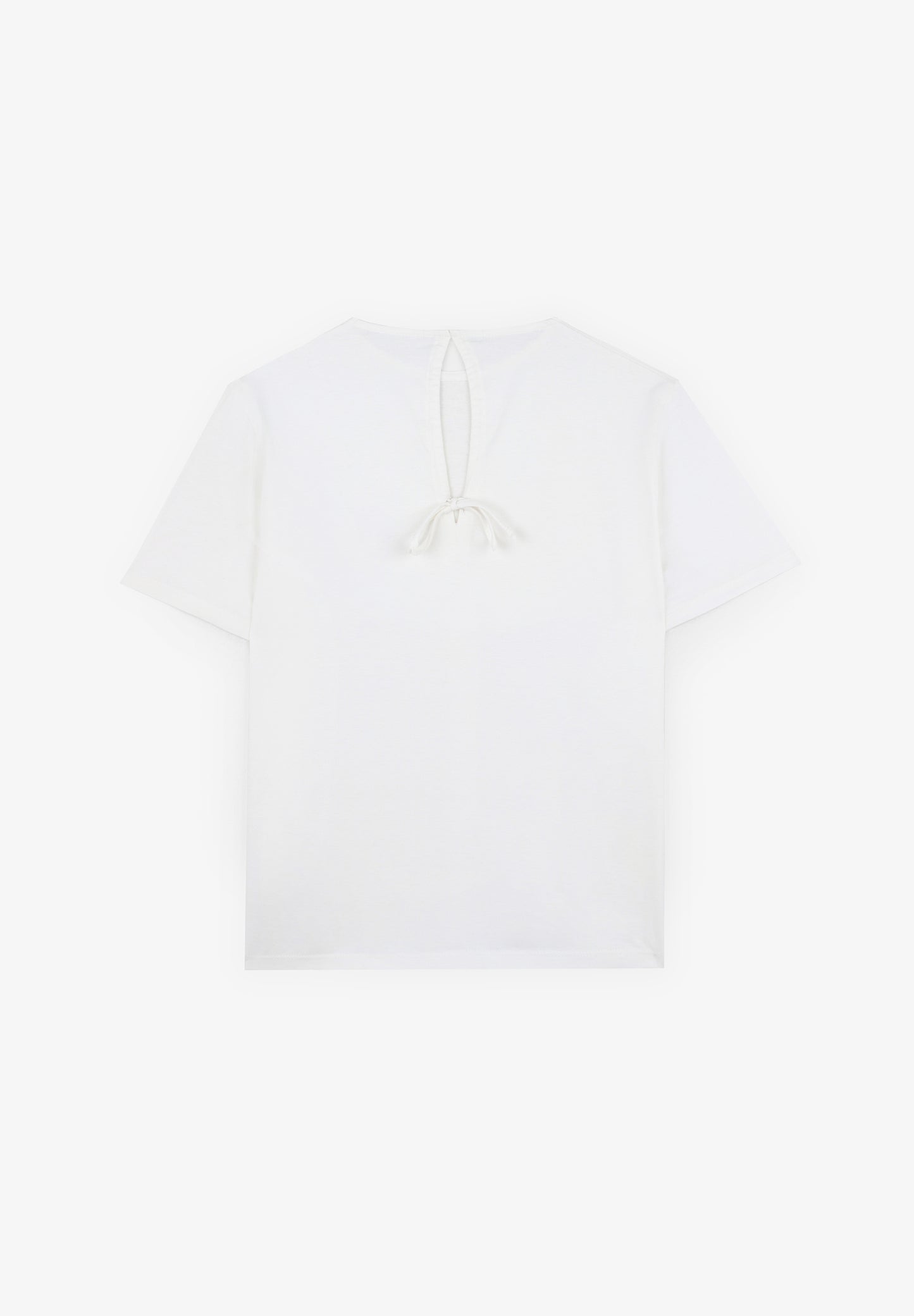 CAMISETA BORDADO PECHO