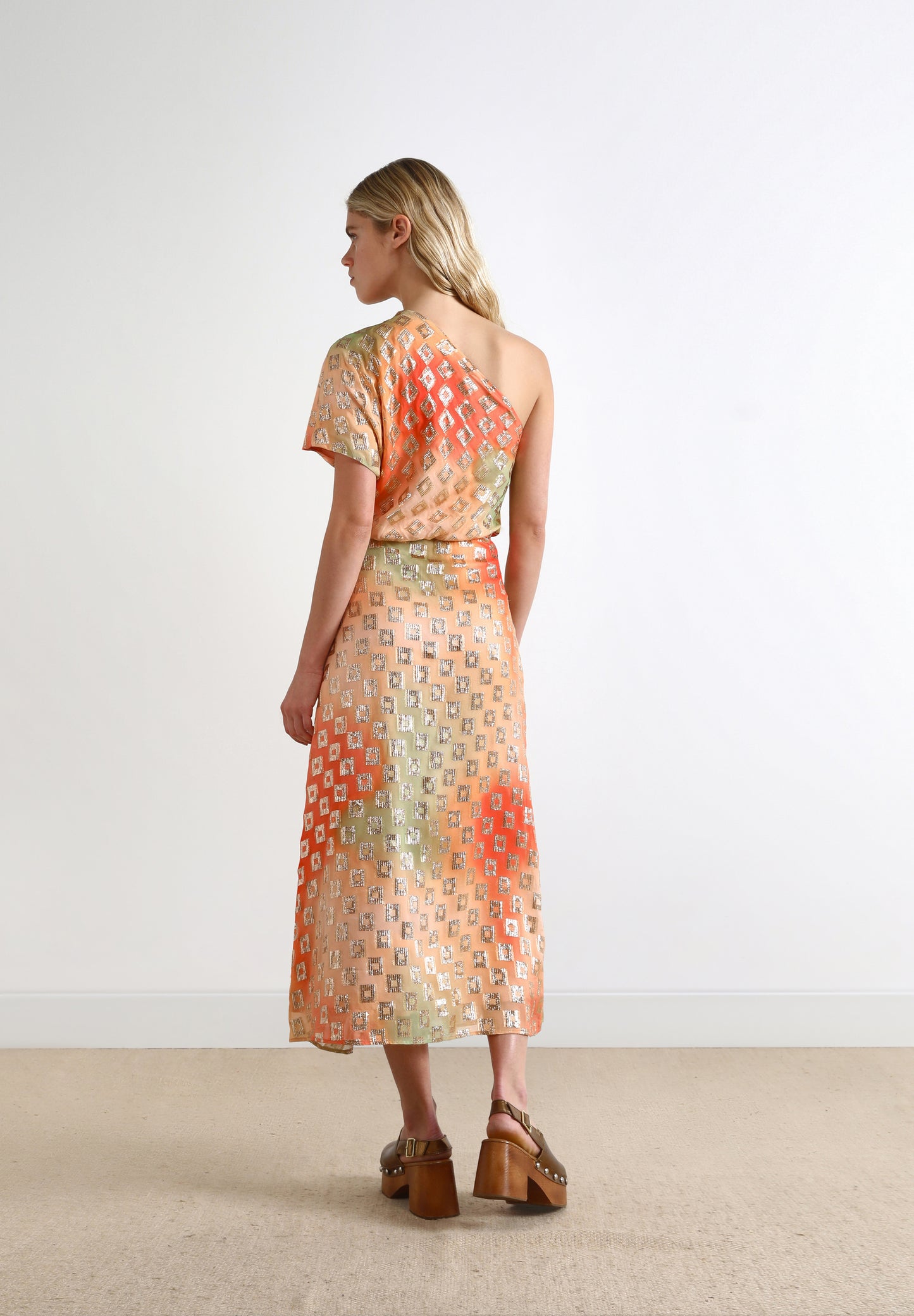 VESTIDO ASIMÉTRICO PRINT METALIZADO