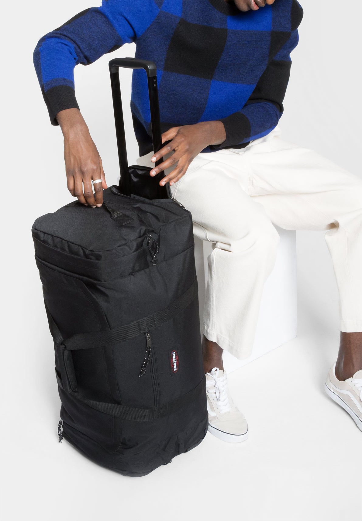 EASTPAK | MALETA LEATHER FACE M - Scalpers