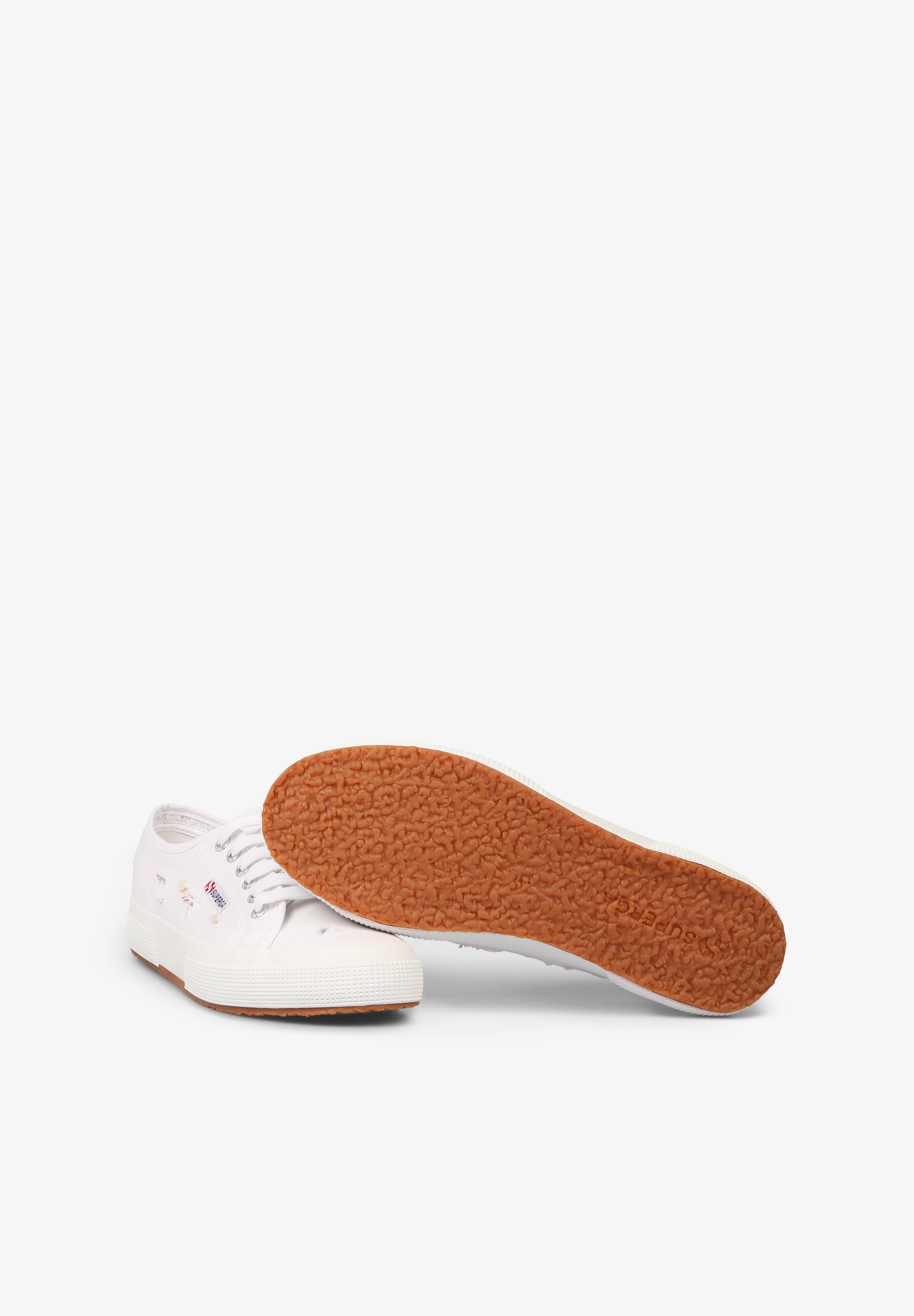 SUPERGA | SNEAKERS CLASSIC 2750 RIPPED MUJER - Scalpers
