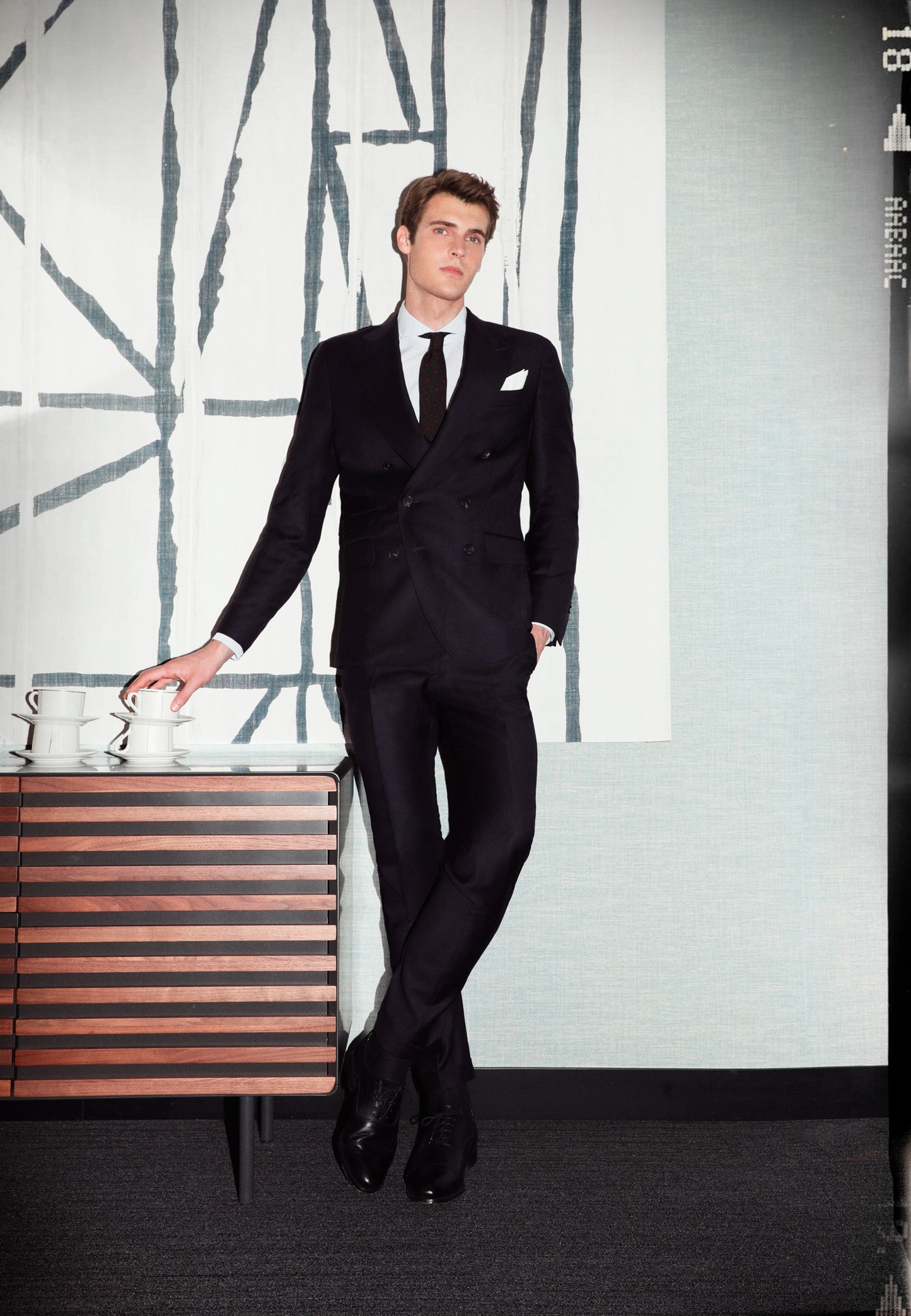 TRAJE BOTONADURA CRUZADA