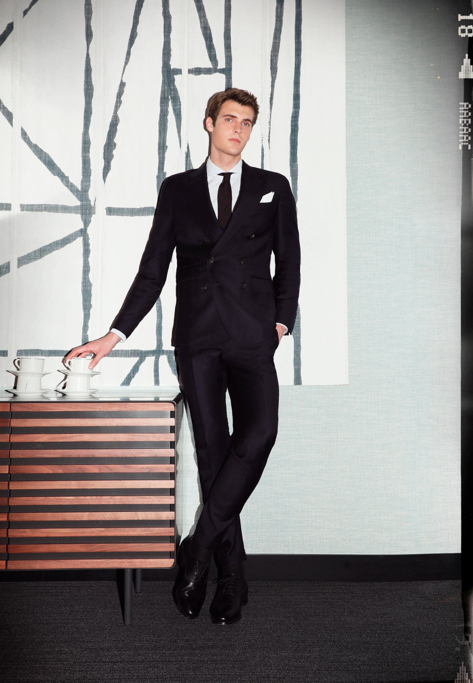 TRAJE BOTONADURA CRUZADA