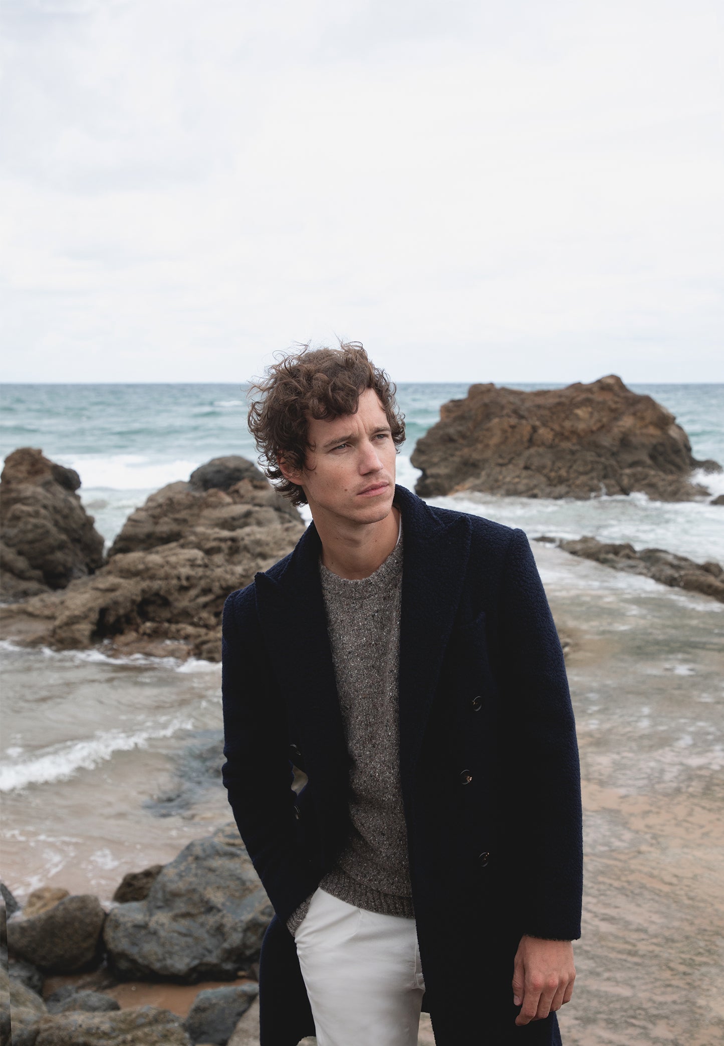 ABRIGO CRUZADO PUNTA DE LANZA