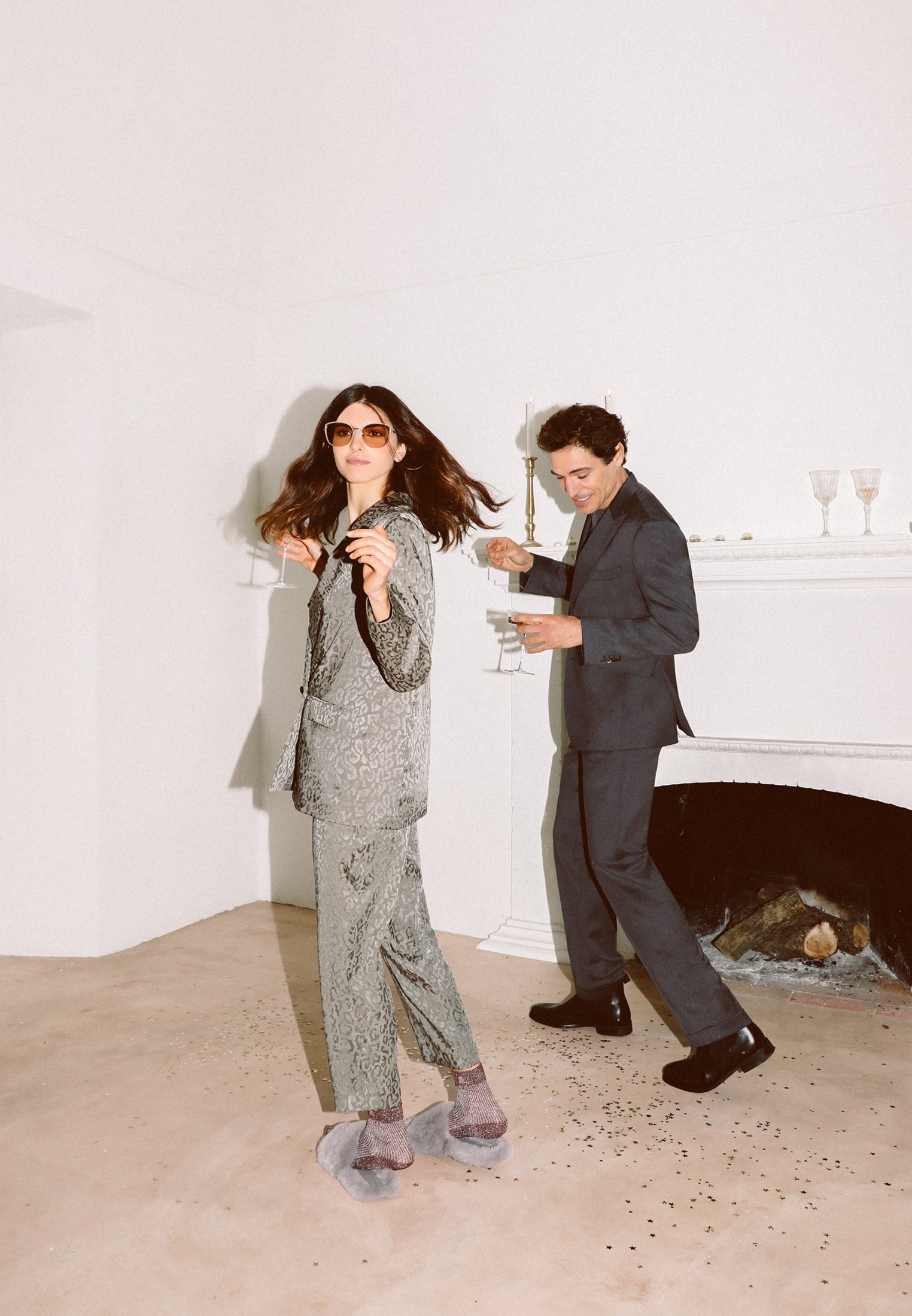 TRAJE SOLAPA PUNTA DE LANZA